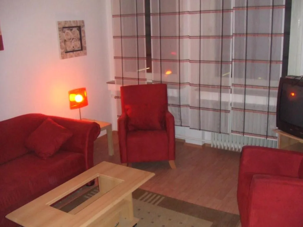 City Apartment Heumarkt contacts